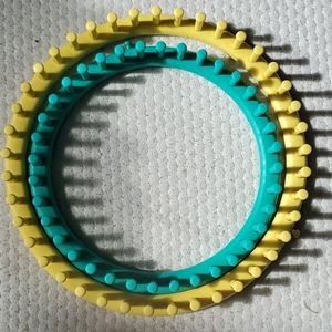 Crochet loom